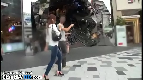 Japanese beauty convinces guy to fuck in hotel