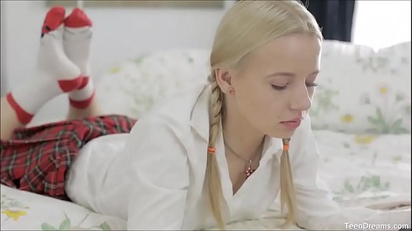 Anal Teen Chloe Gets Her Ass